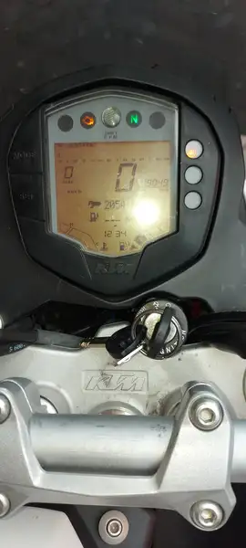 KTM 390 Duke - foto 8