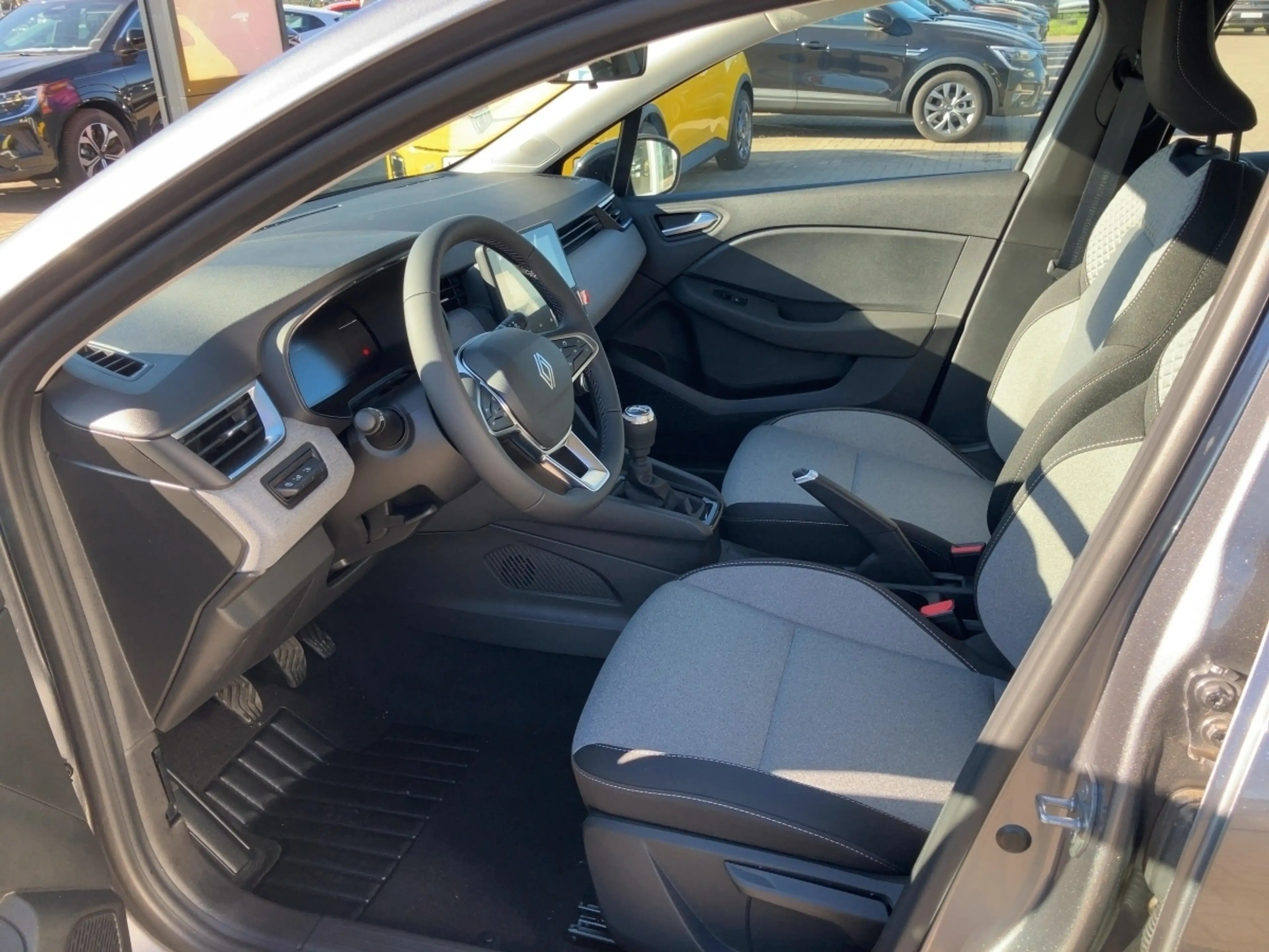 Renault Clio Evolution TCe 90 — photo 7
