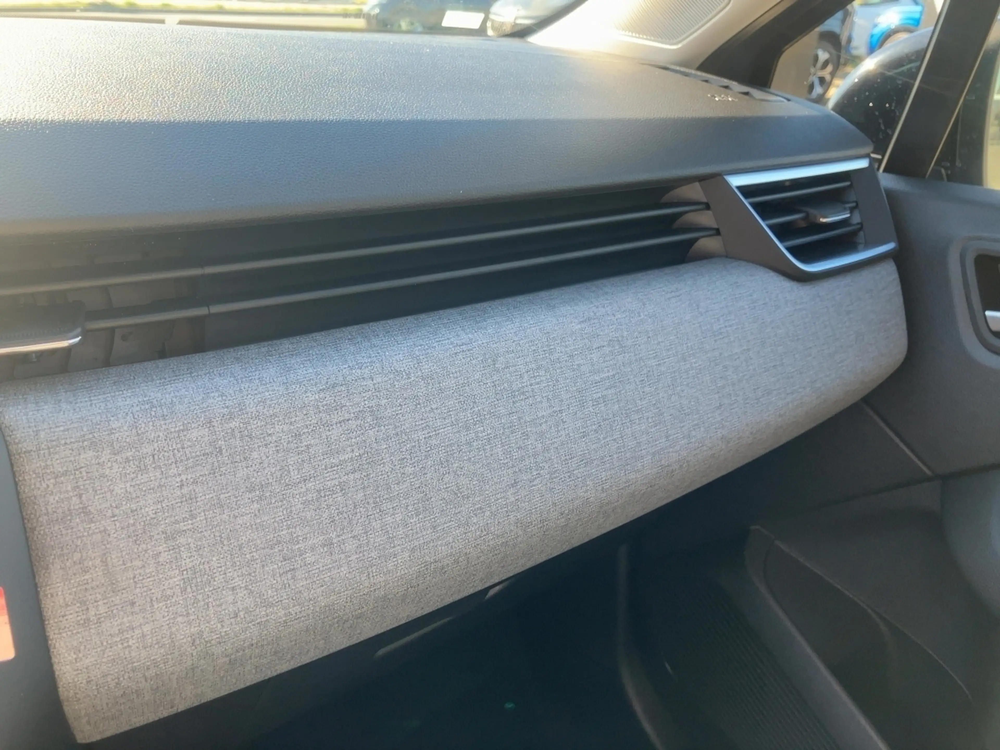 Renault Clio Evolution TCe 90 — photo 15