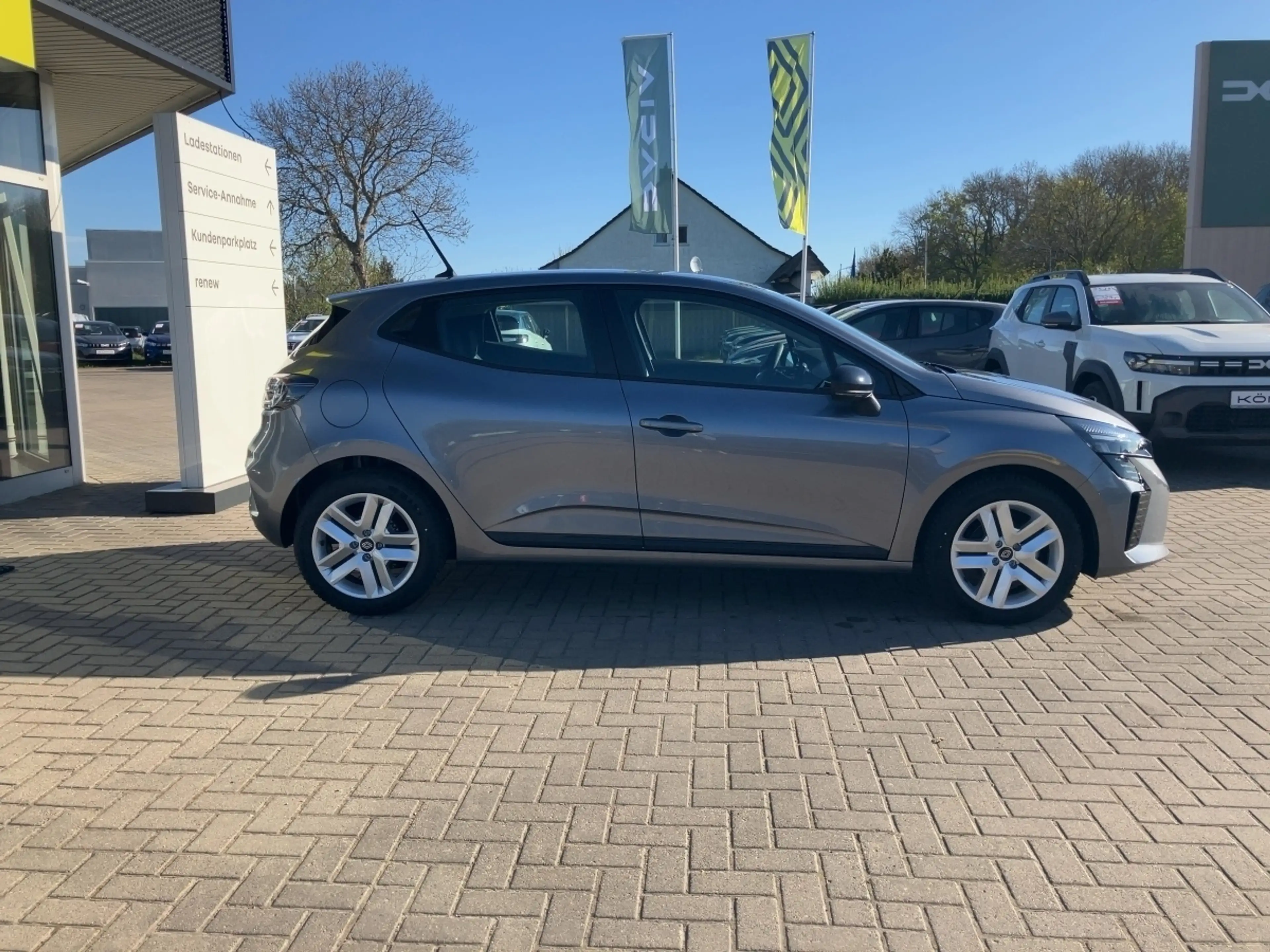 Renault Clio Evolution TCe 90 — photo 2