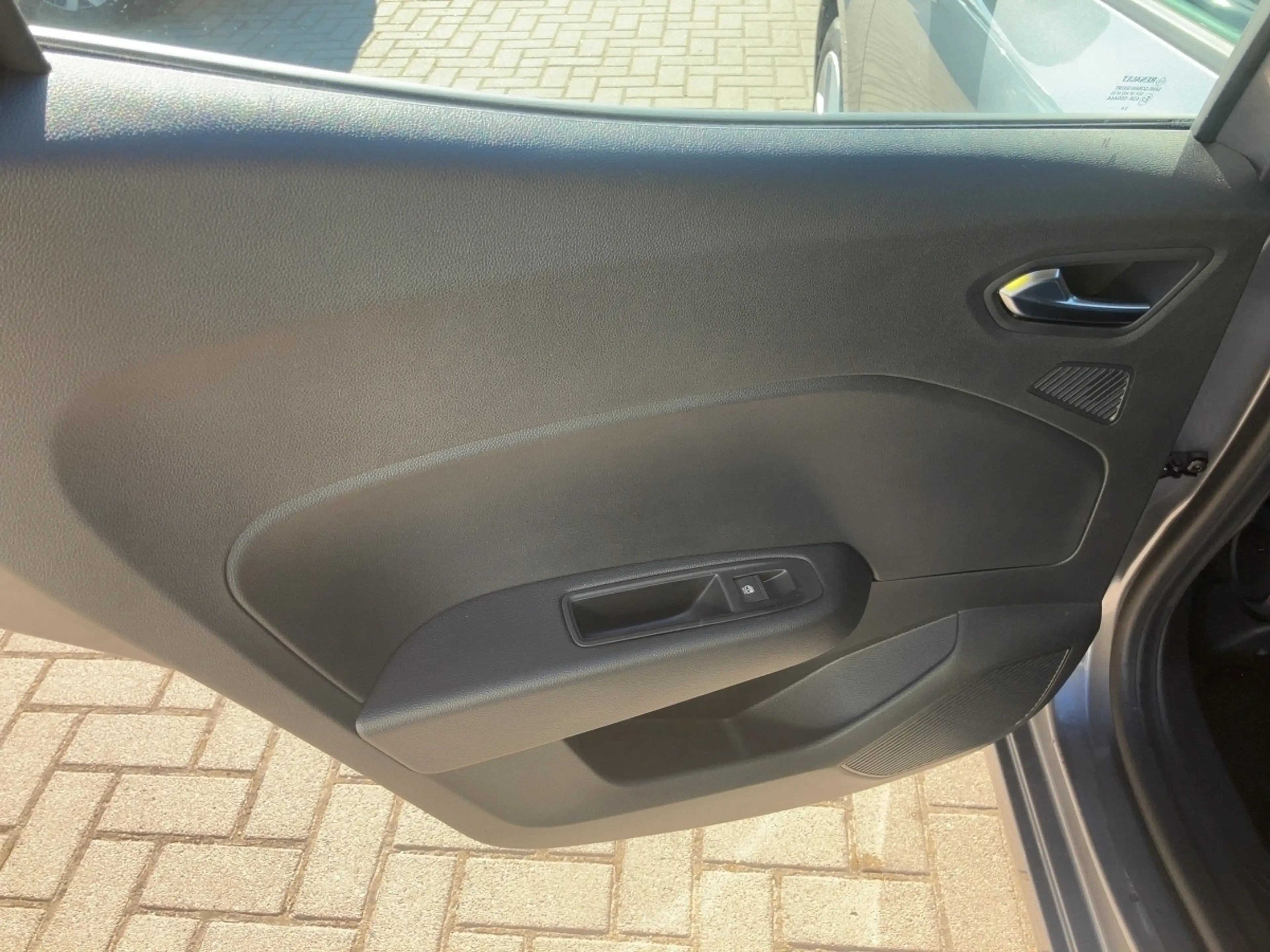 Renault Clio Evolution TCe 90 — photo 13