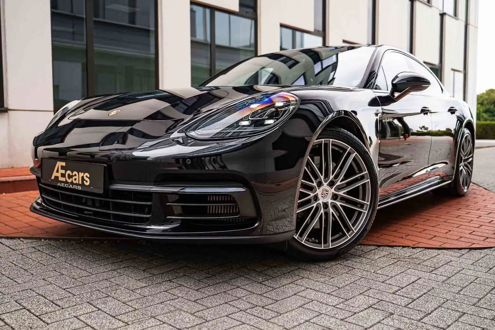 Porsche Panamera 4 E-HYBRID / SPORT CHRONO / BELGIAN CAR / 1 OWNER Schwarz - 1