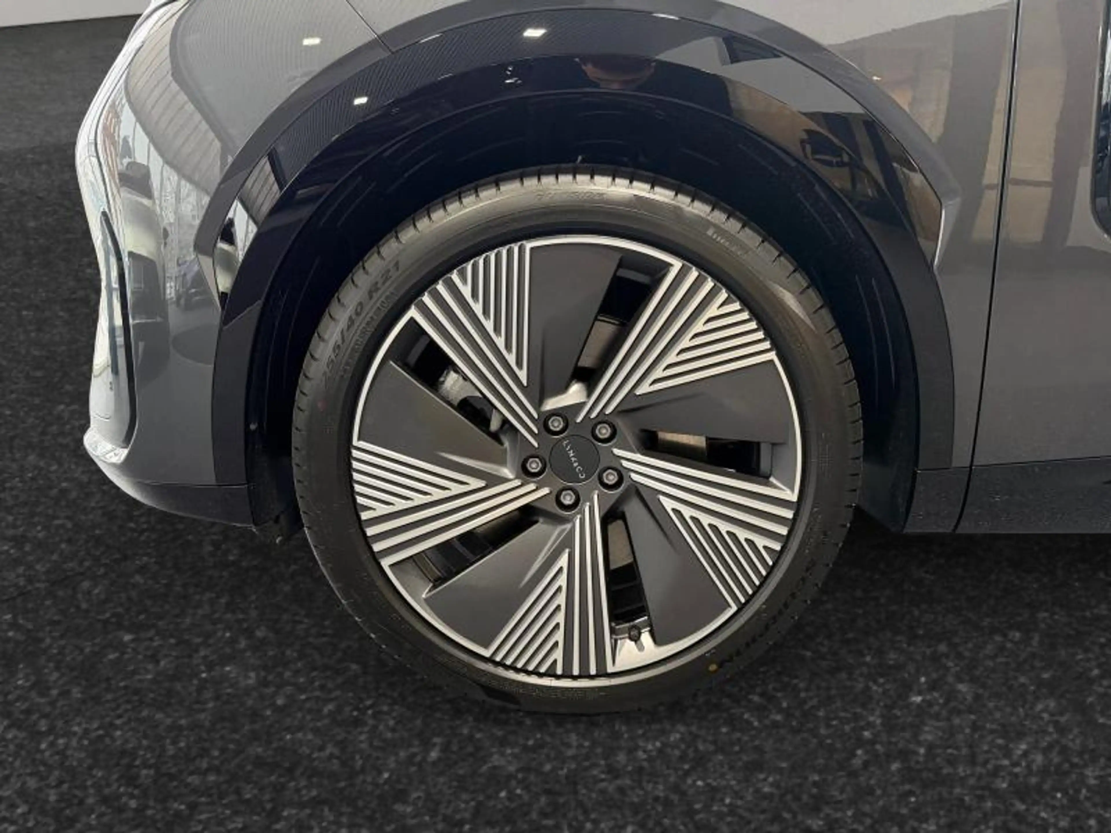 Lynk & Co 08 PHEV 1.5 Turbo More — photo 8