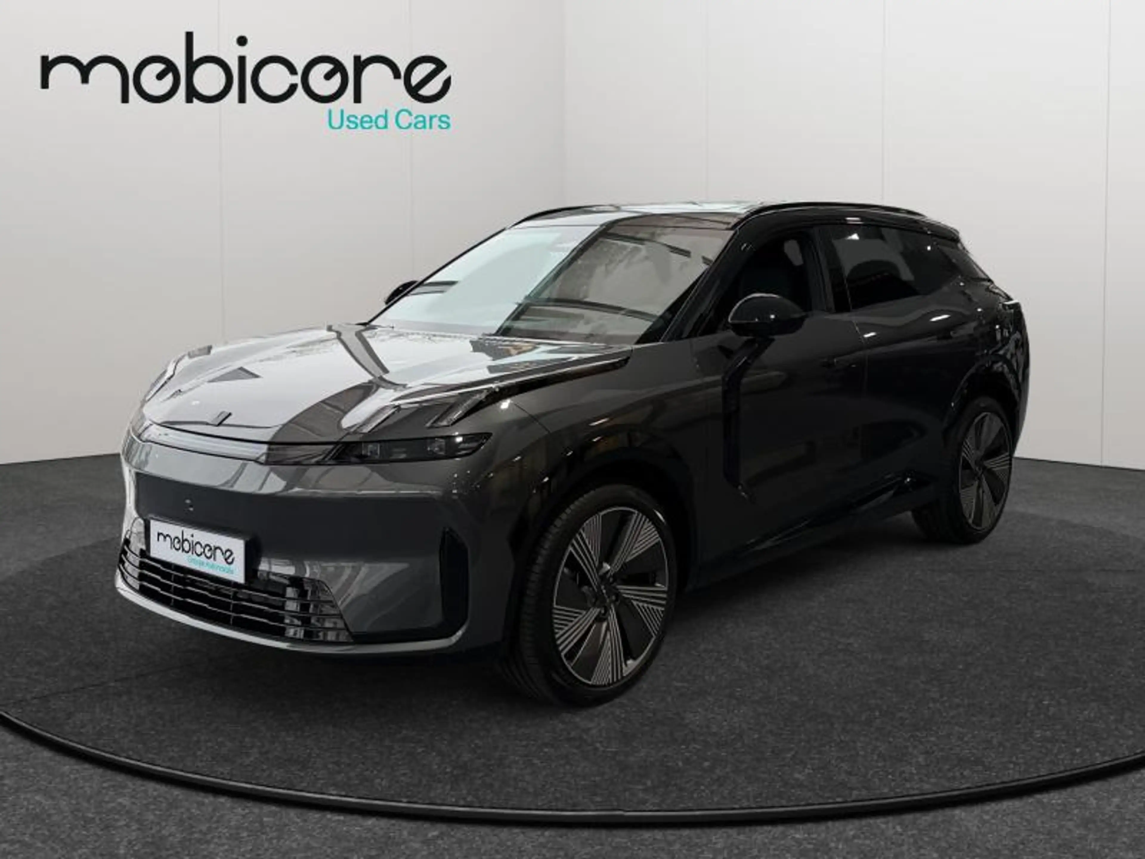 Lynk & Co 08 PHEV 1.5 Turbo More