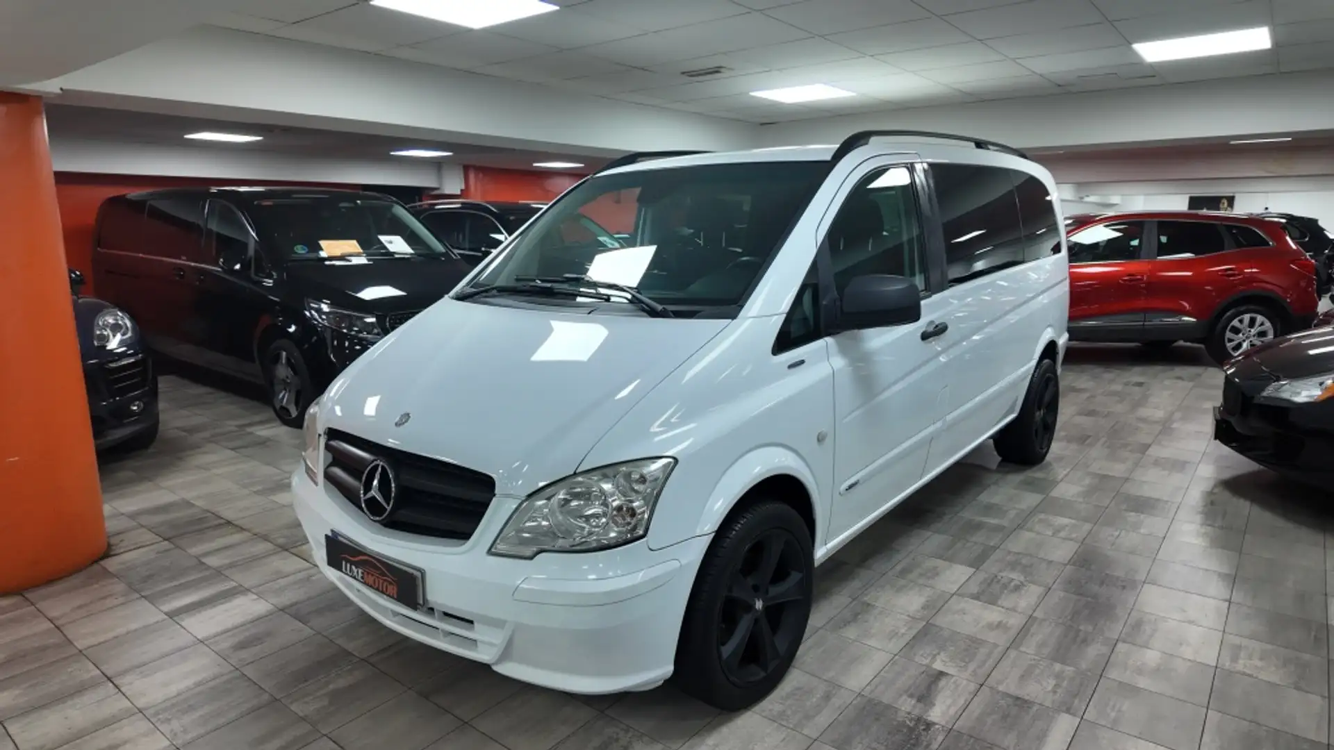 Mercedes-Benz Vito 110CDI L Compacta Blanco - 1
