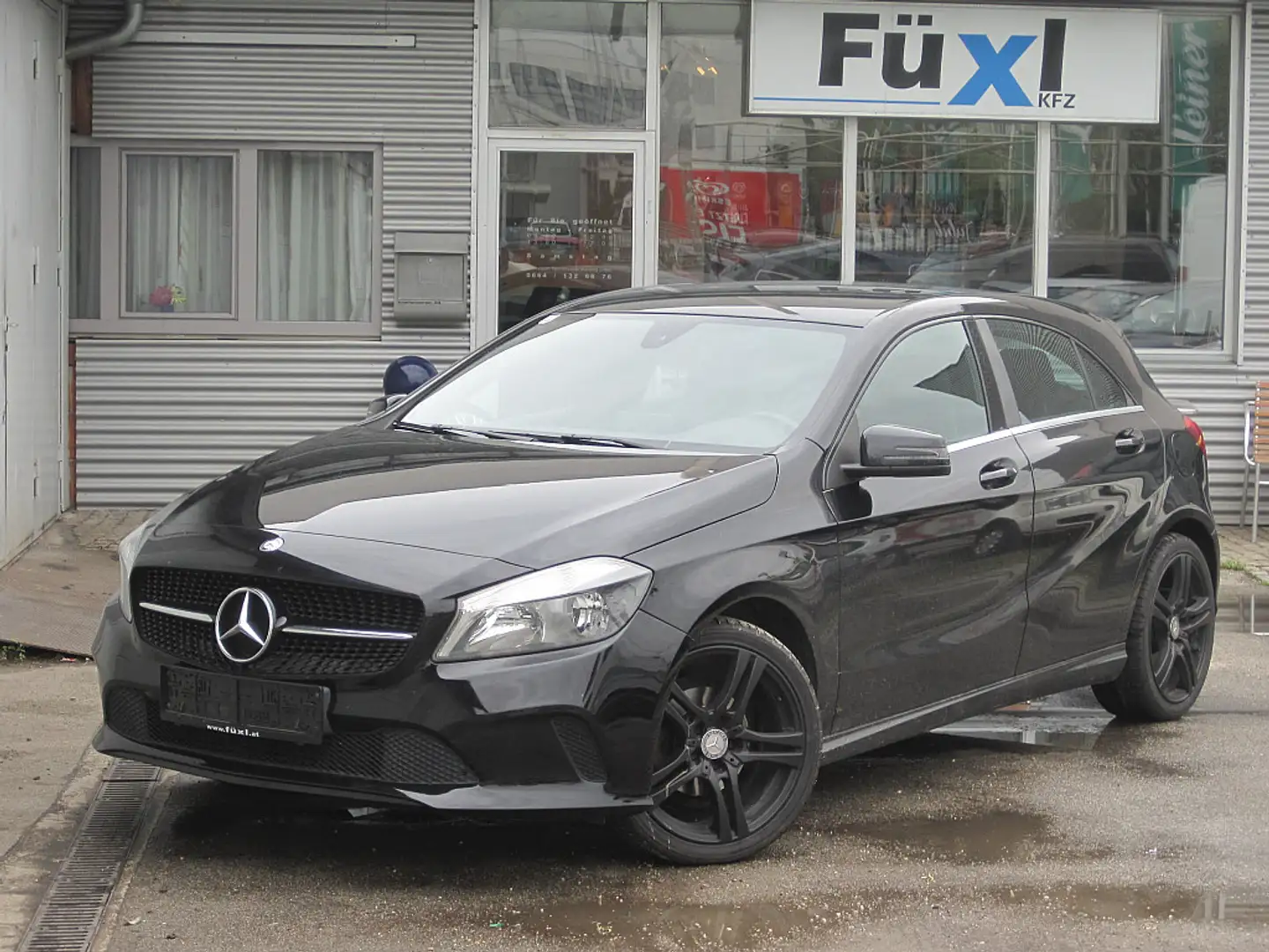 Mercedes-Benz A 180 d BlueEfficiency Edition SPORT/BLUETOOTH/KAMERA Schwarz - 1