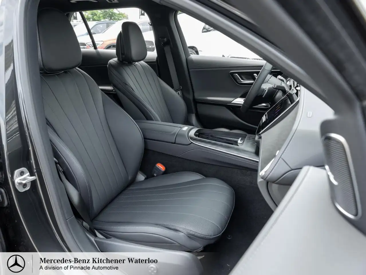 Mercedes-Benz E-Class fotografie Mercedes-Benz E-Class