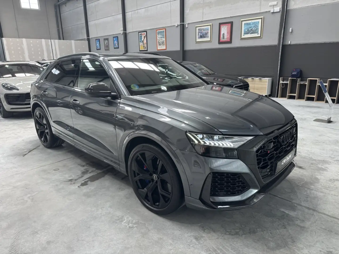 Audi RS Q8 TFSI quattro tiptronic Šedá - 1