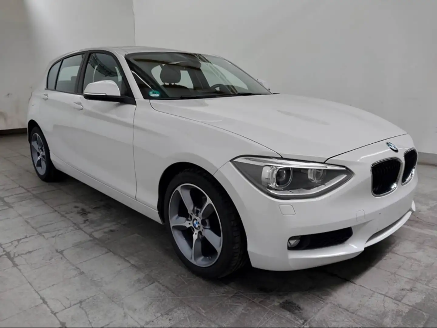 BMW 116 116 i Blanc - 1