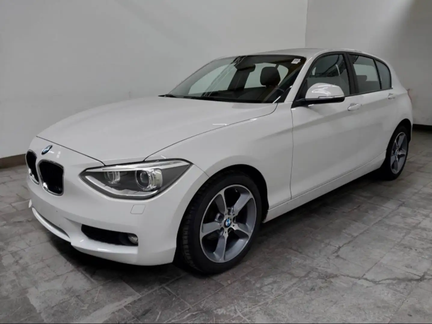 BMW 116 116 i Blanc - 2