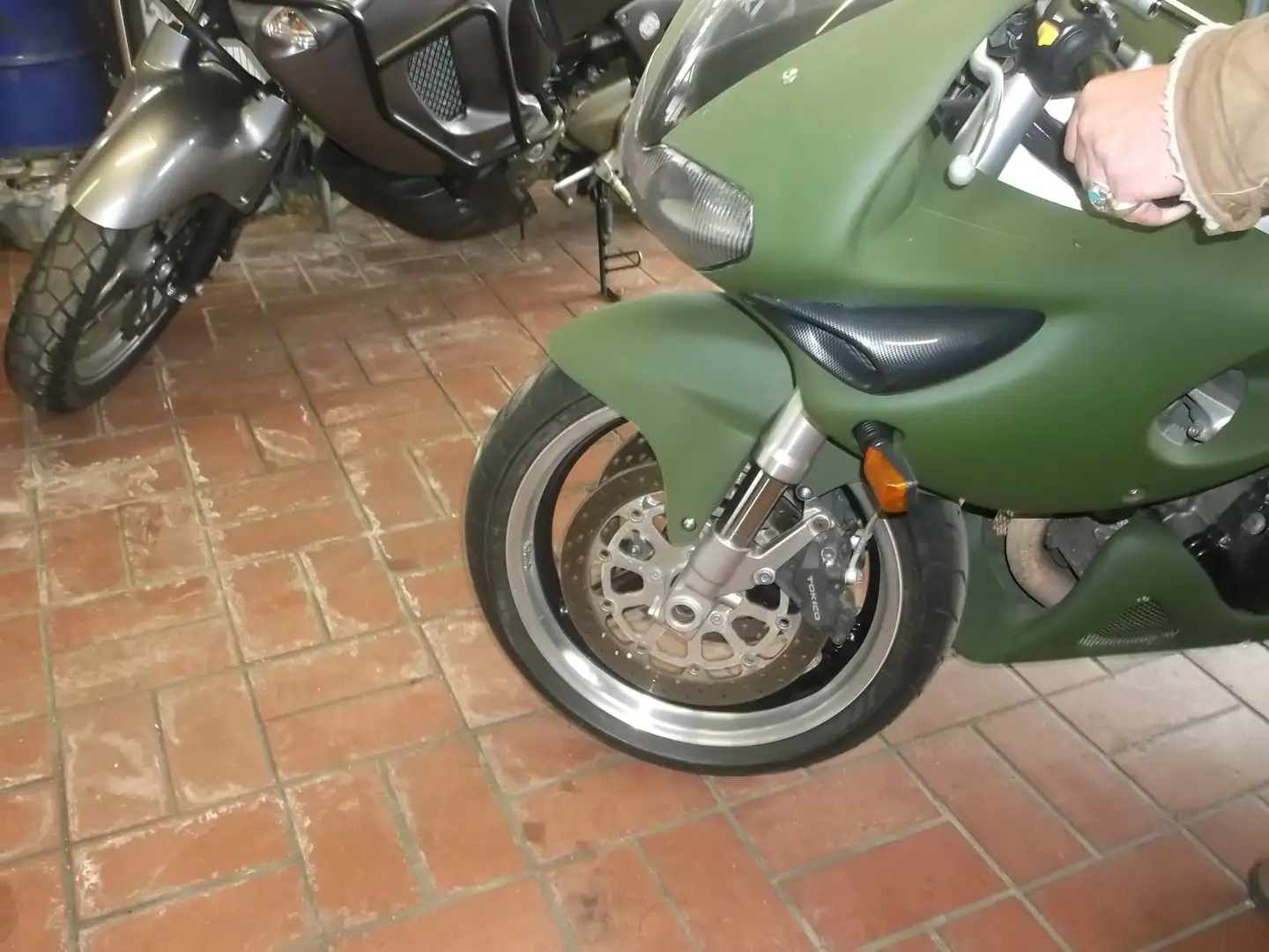 Suzuki TL 1000 zelena - 2