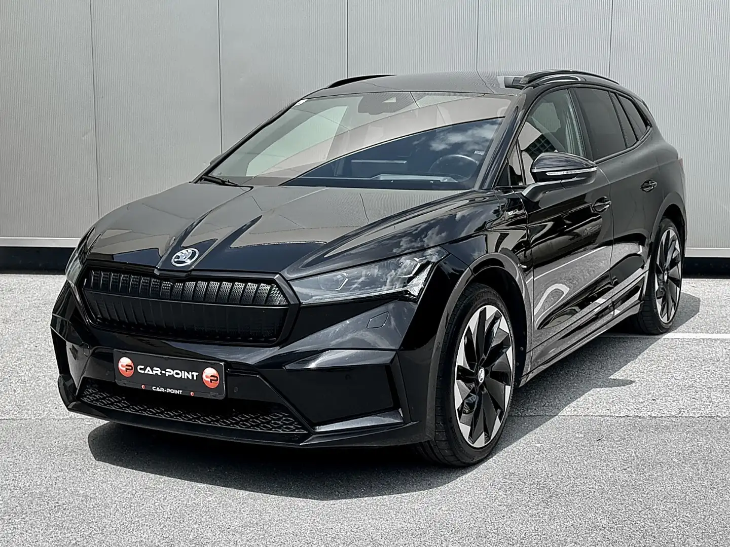 Skoda Enyaq iV 80x 82kWh Sportline Schwarz - 1