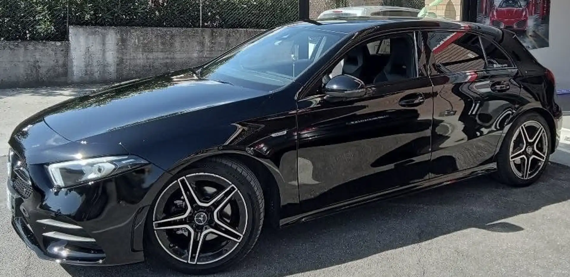 Mercedes-Benz 180 Amg Premium Night Edition - 1