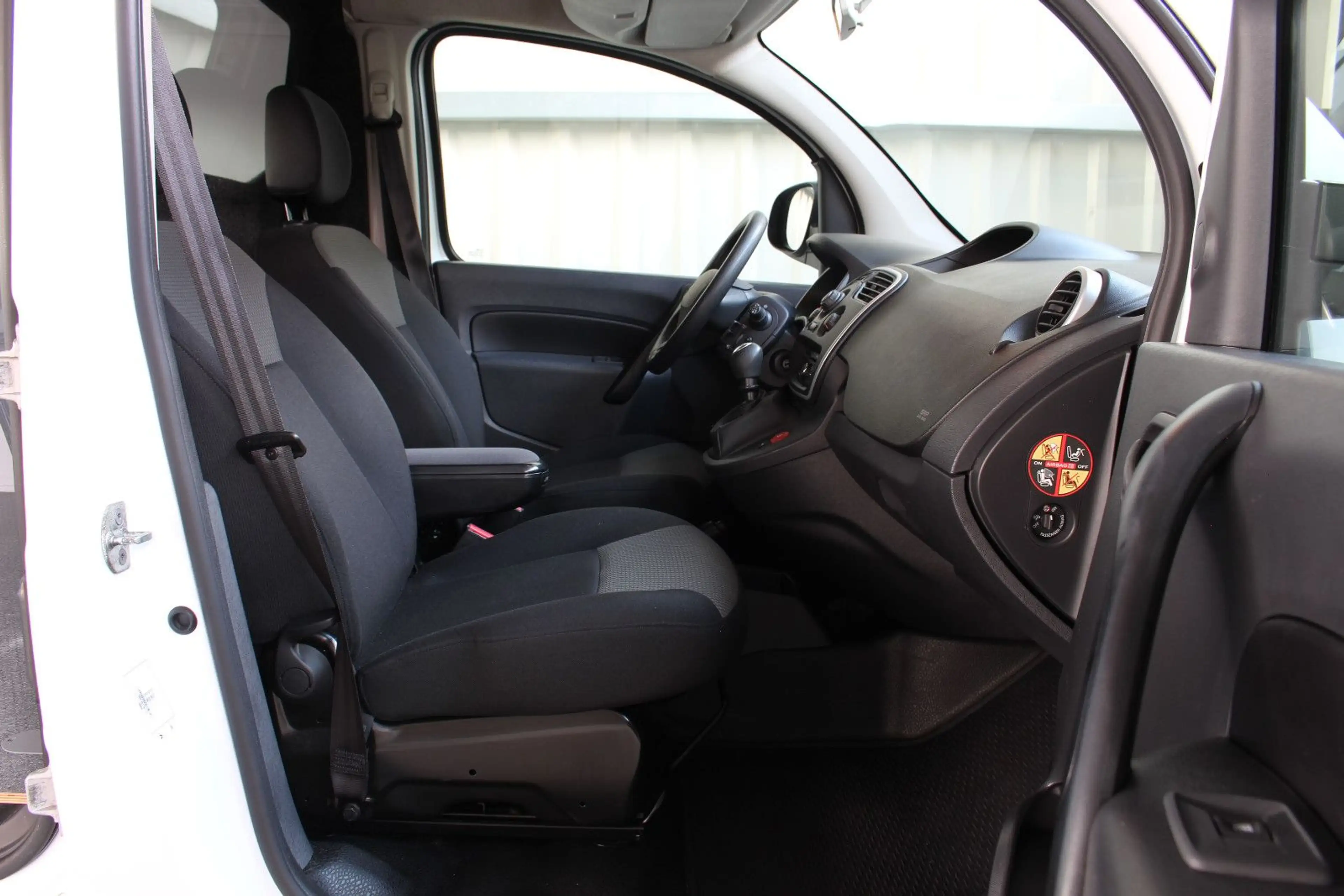 Renault Kangoo Rapid Extra — photo 11