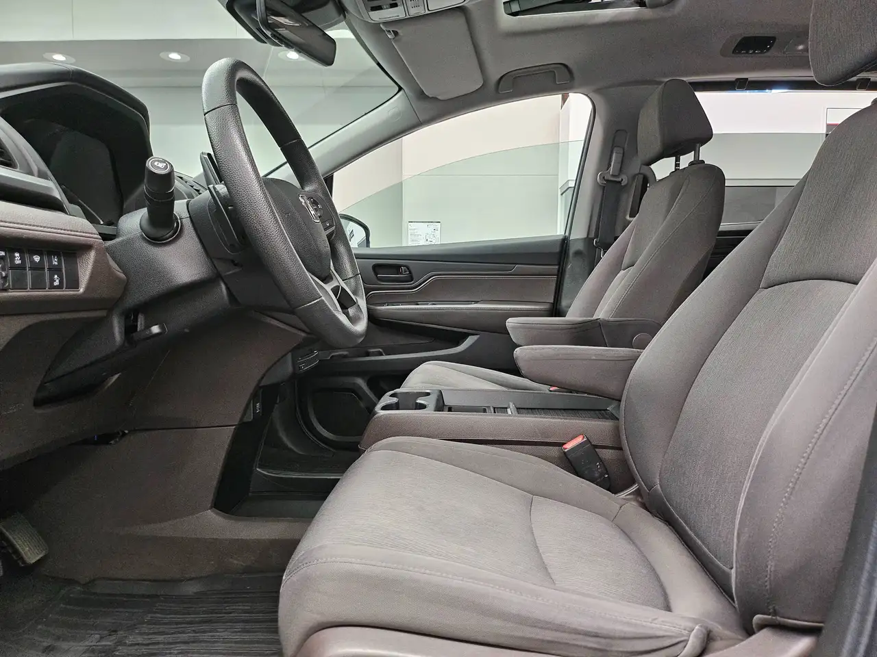 Honda Odyssey снимка Honda Odyssey