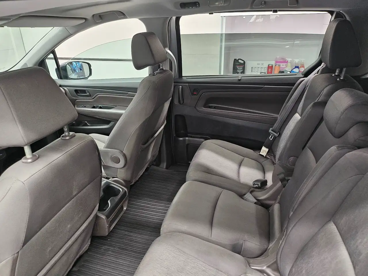 Honda Odyssey снимка Honda Odyssey