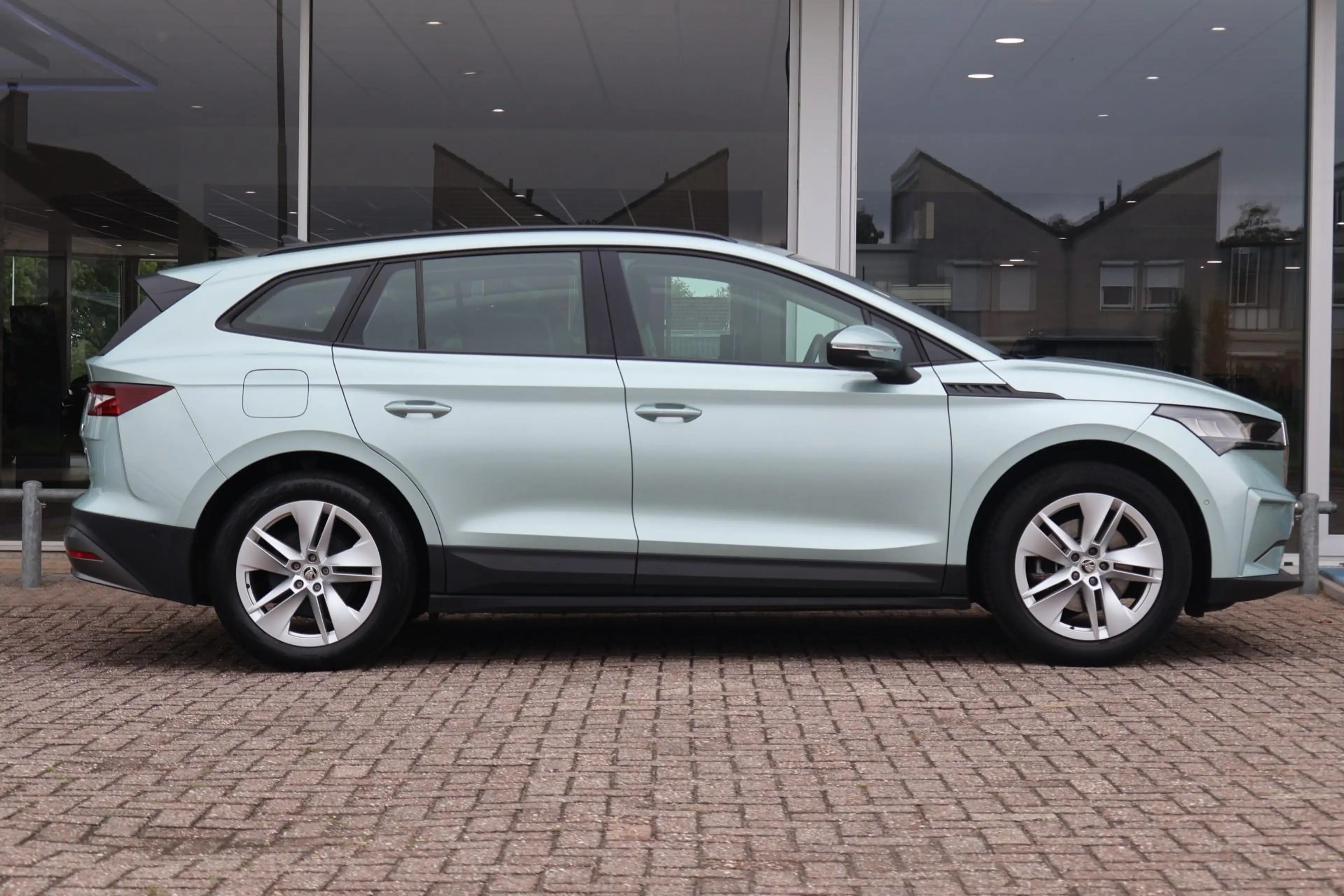 Skoda Enyaq 60 180pk | SoH 94% | Trekhaak | Navigatie | Camera — photo 3