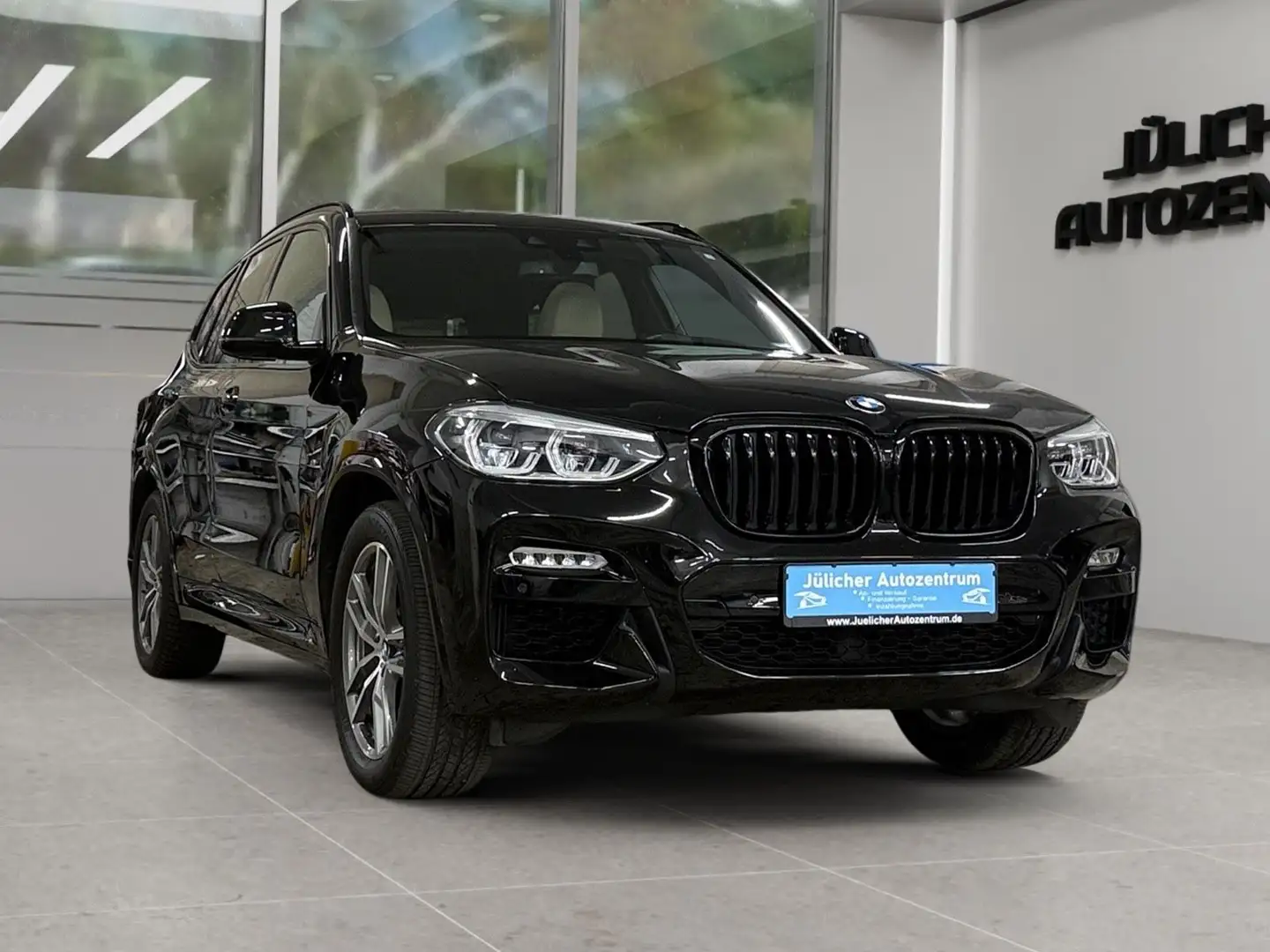 BMW X3 xDrive30i M-Sportpaket, Virtual Cockpit, Pano Zwart - 1
