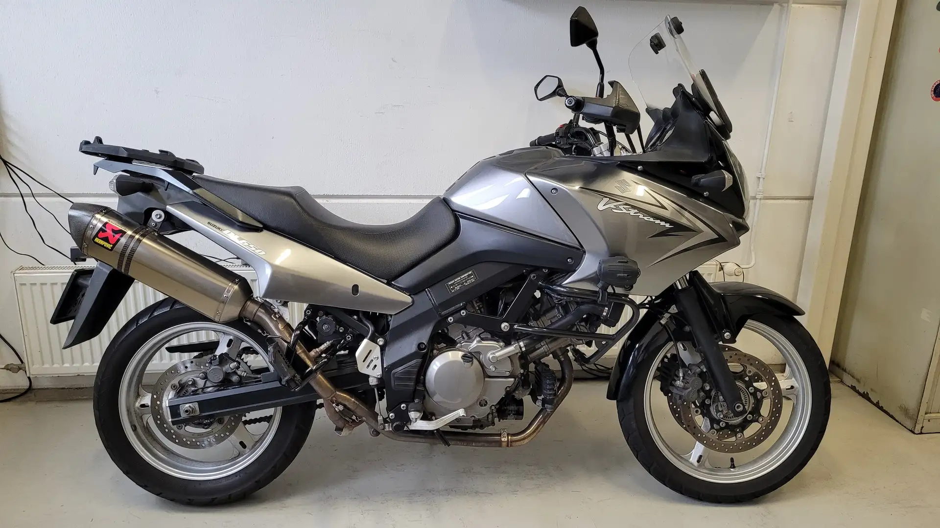 Suzuki V-Strom 650 DL650A ABS Grijs - 2