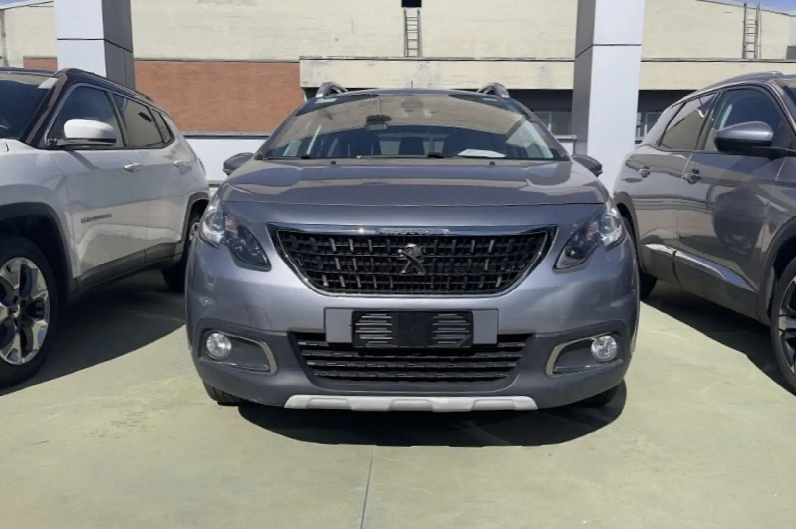 Peugeot 2008 1200 130 CV PURE TECH START & STOP PACK ALLURE EAT 6 Silber - 2