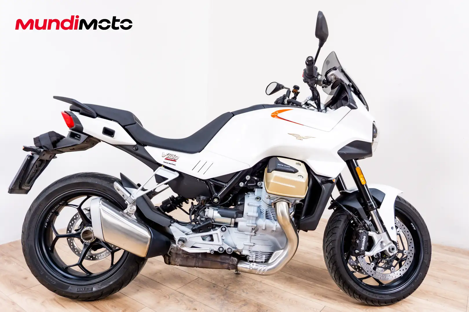 Moto Guzzi V 100 - 1