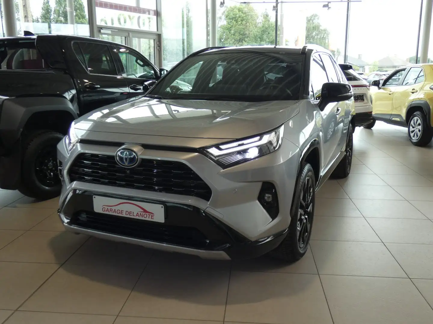 Toyota RAV 4 Hybrid *AWD 4X4* 1650kg sleep! 360Camera Leder Zilver - 2