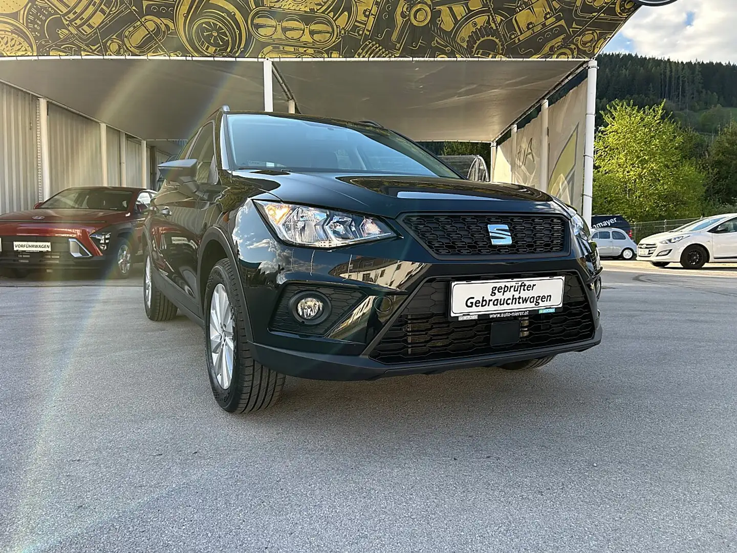 SEAT Arona 1,0 Eco TSI Reference Schwarz - 2