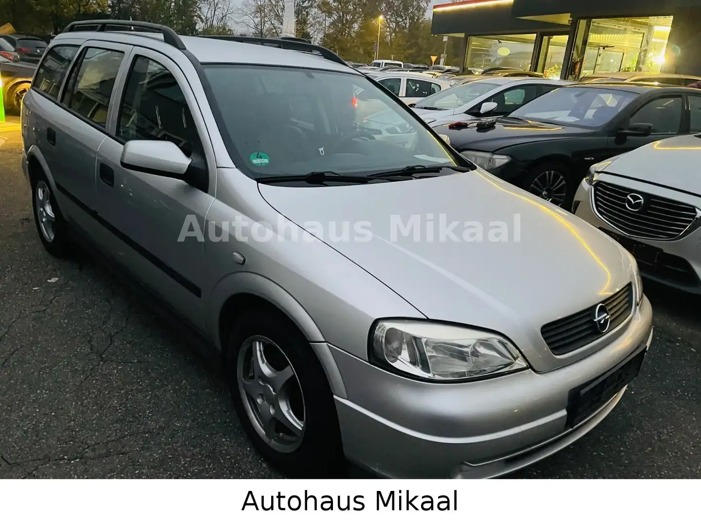 Opel Astra 1.6 16V Comfort Silber - 1