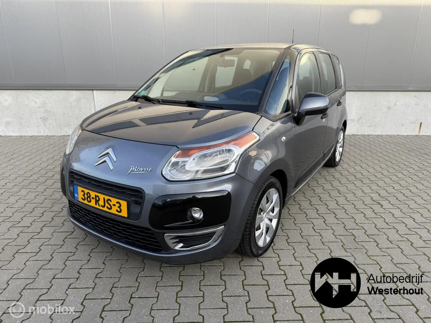 Citroen C3 Picasso 1.4 VTi Aura Trekhaak Dealer onderhouden Šedá - 2
