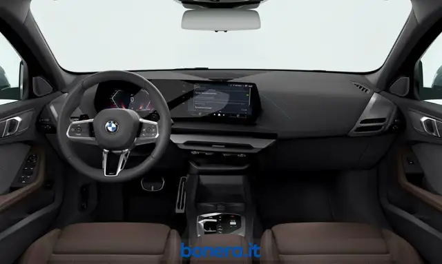 BMW 1 Series view 3