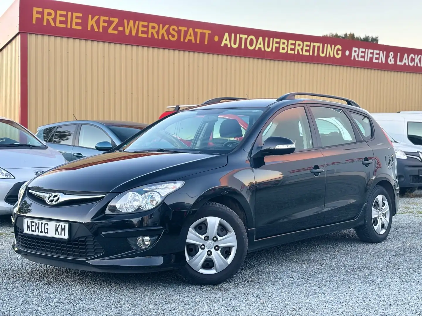 Hyundai i30 CW Allwetterreif.1-Hand,Erst 78419km,TÜV-NEU Schwarz - 1