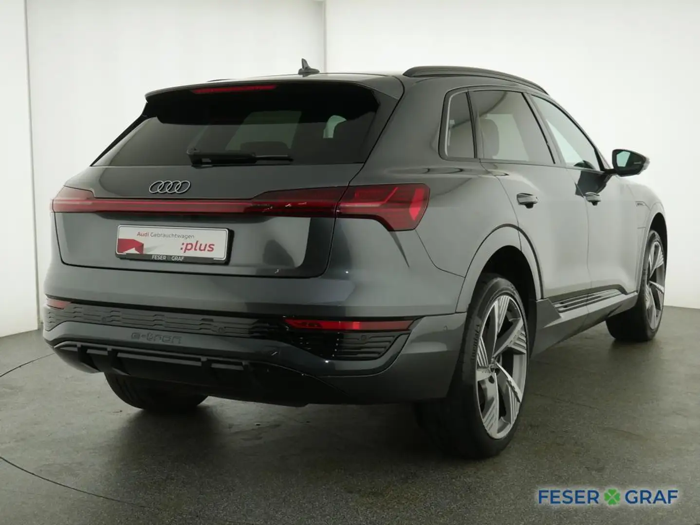 Audi Q8 e-tron 50 S line quattro AHK/ Panorama/ B&O Grau - 2