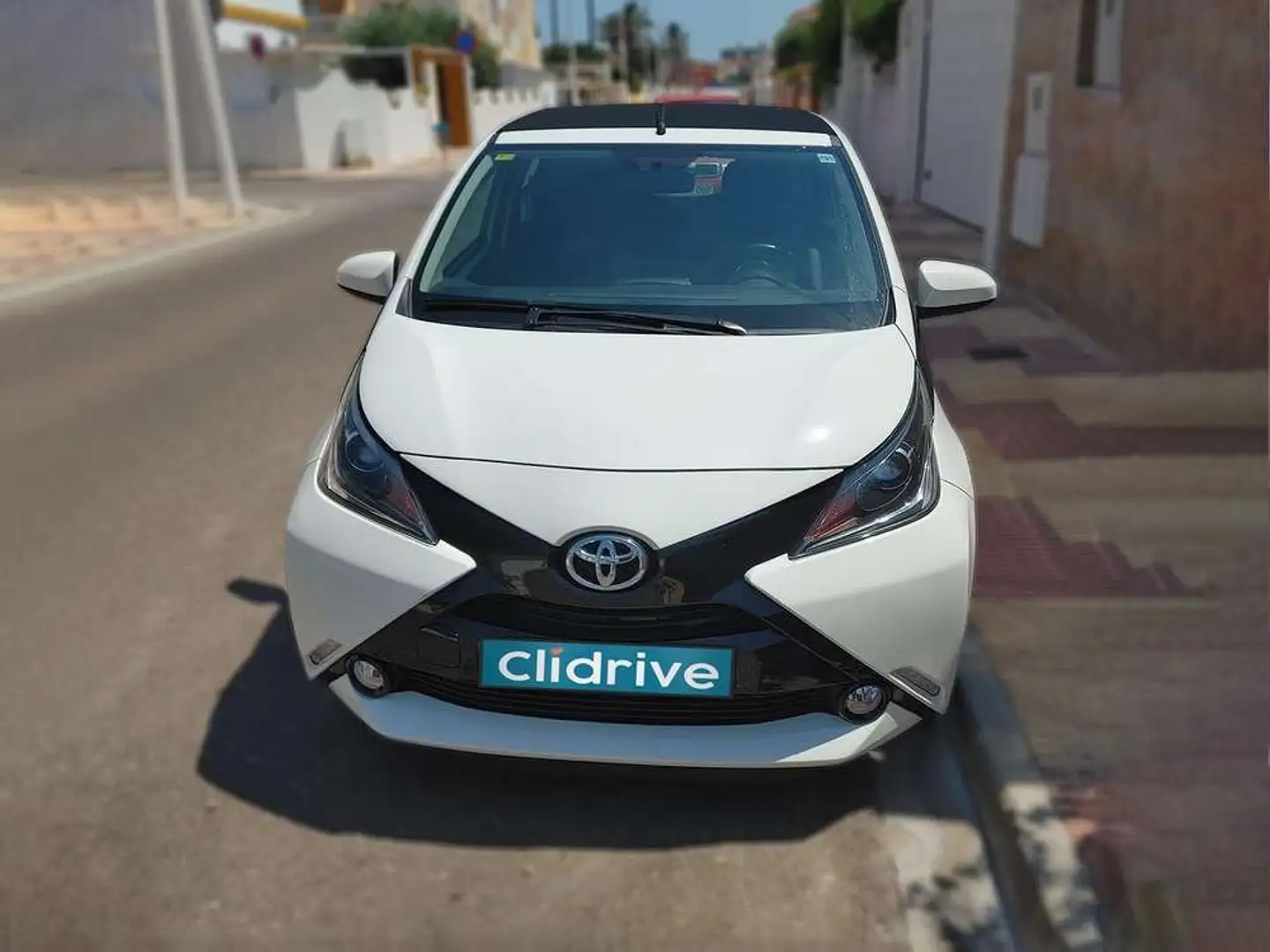 Toyota Aygo 70 x-play Blanco - 2