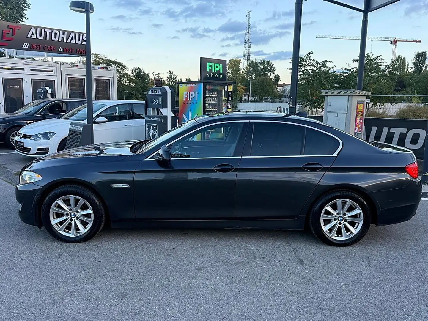 BMW 520 d | GUTE AUSSTATTUNG | Schwarz - 2