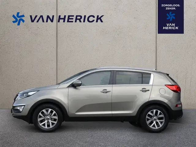Kia Sportage view 2