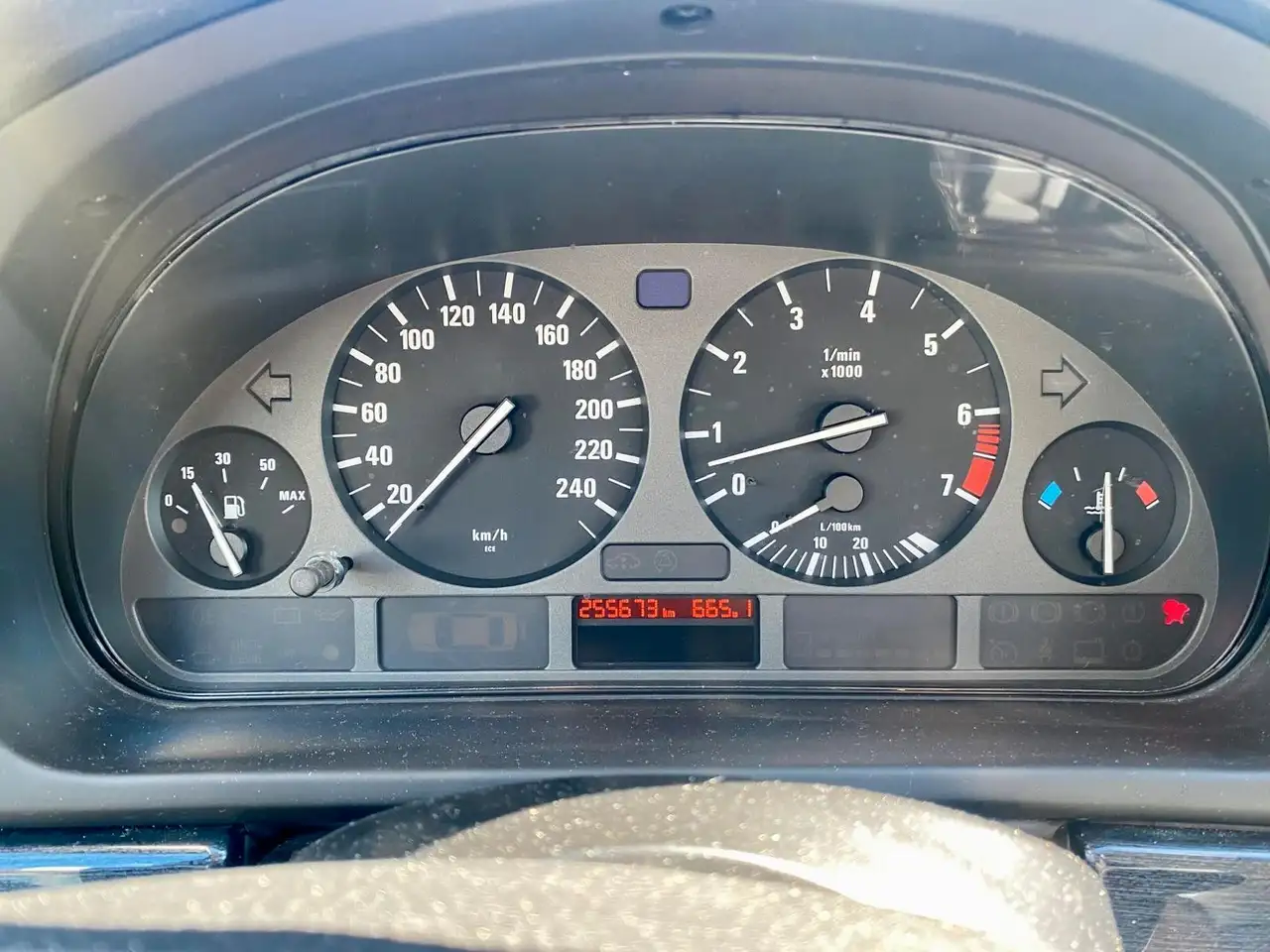 BMW 523 i, foto 12