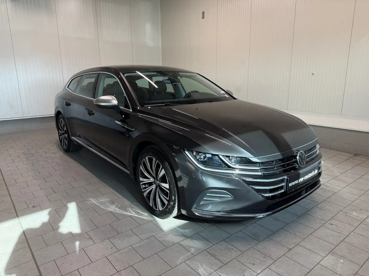 Volkswagen Arteon Shootingbrake Elegance 2.0 TDI DSG AHK NAVI Grau - 2