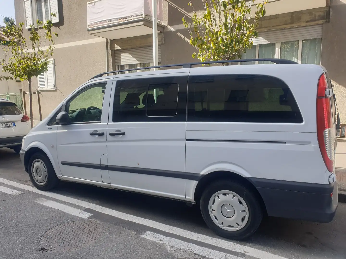Mercedes-Benz Vito Kombi Extra Long 9 posti - 1