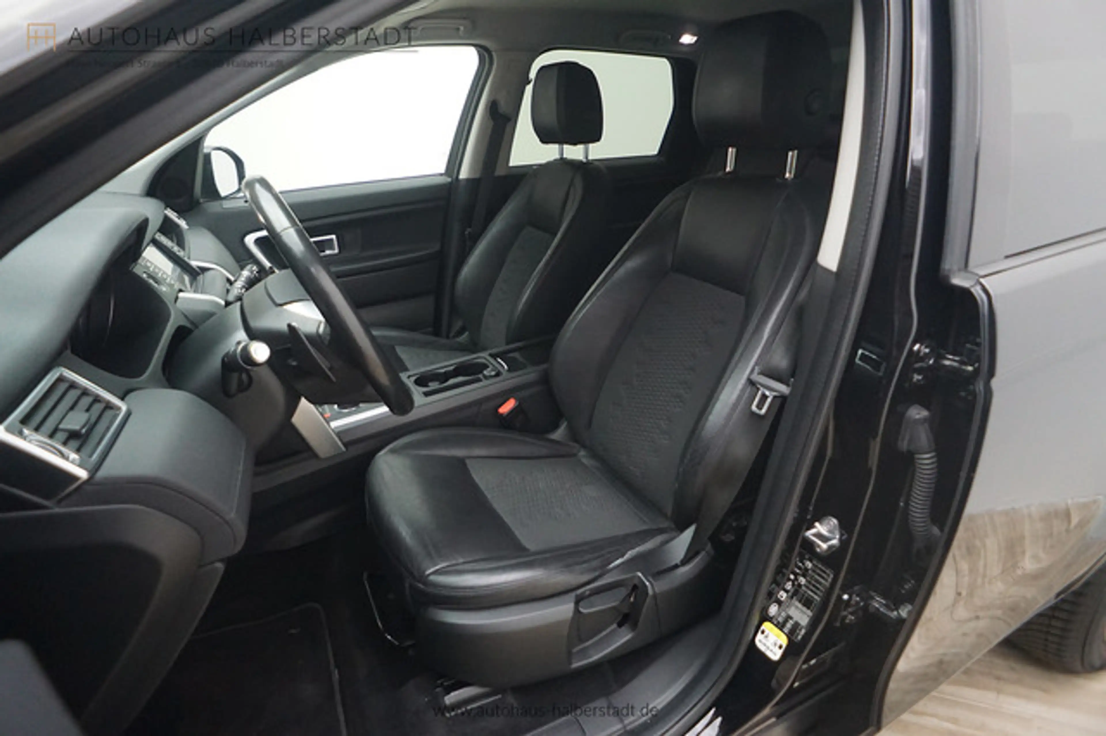 Land Rover Discovery Sport SE AWD/Rückfahrkamera/ — photo 8