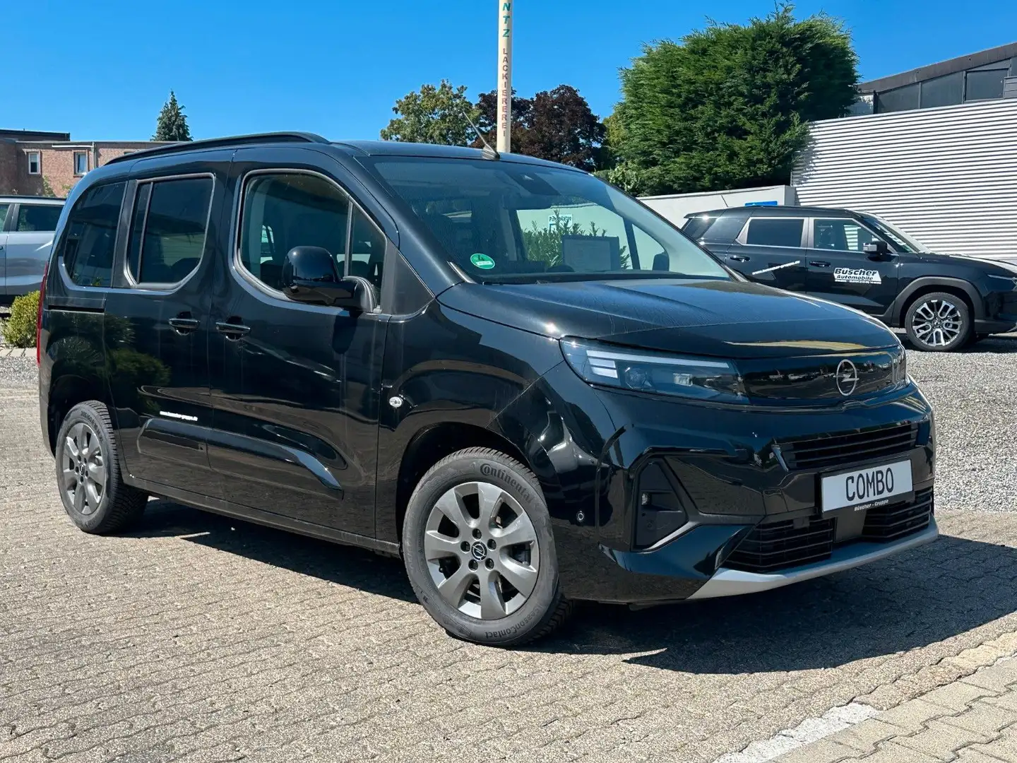 Opel Combo Life E GS Schwarz - 2