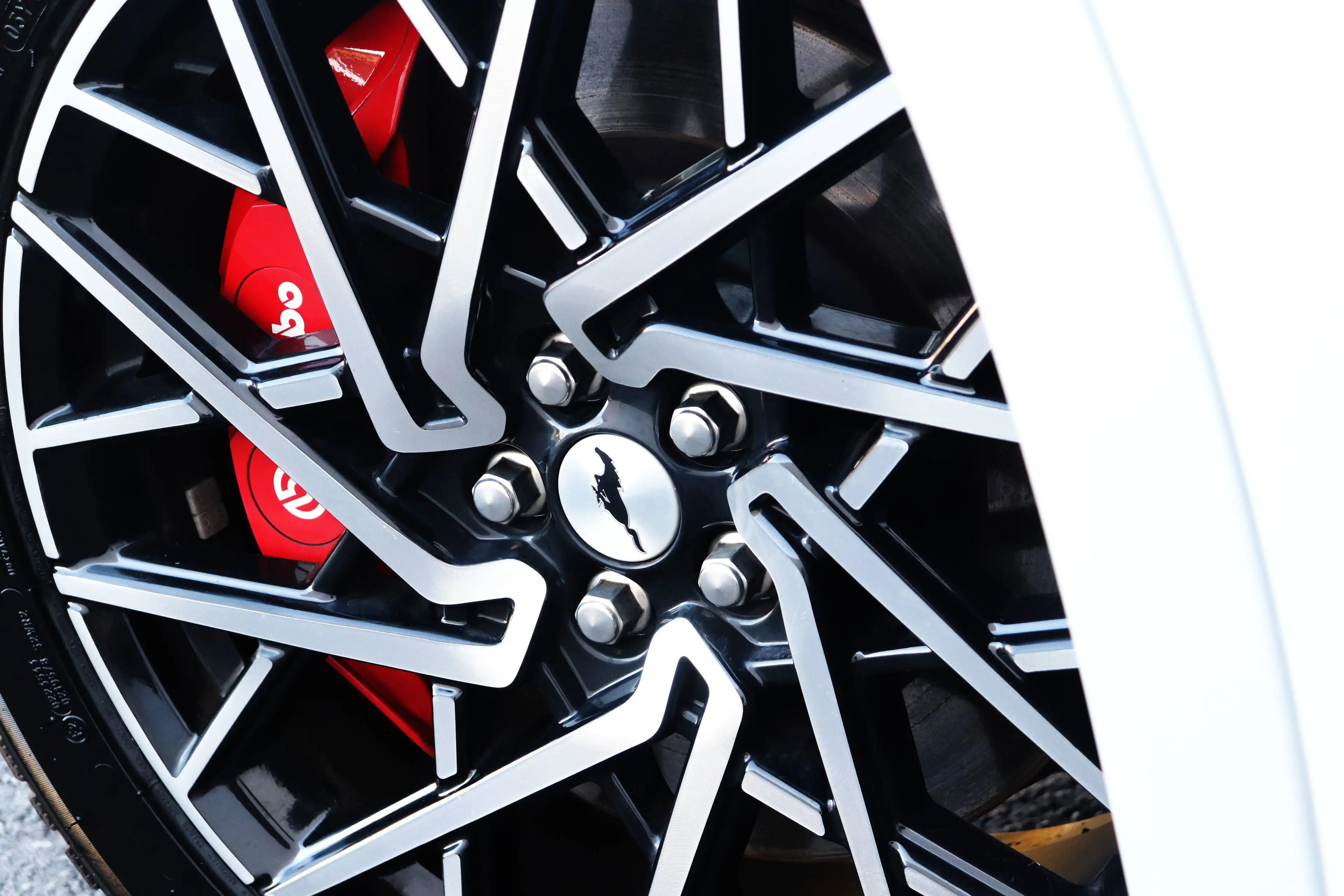 Ford Mustang Mach-E GT 99 kWh AWD Extended Range - Pano/360/Memory/B&O/20"/Brembo/SOH=97% — photo 4
