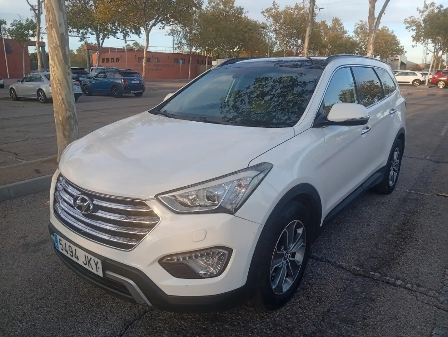Hyundai SANTA FE Grand 2.2CRDi Style 4x4 Aut. 200 Blanc - 1