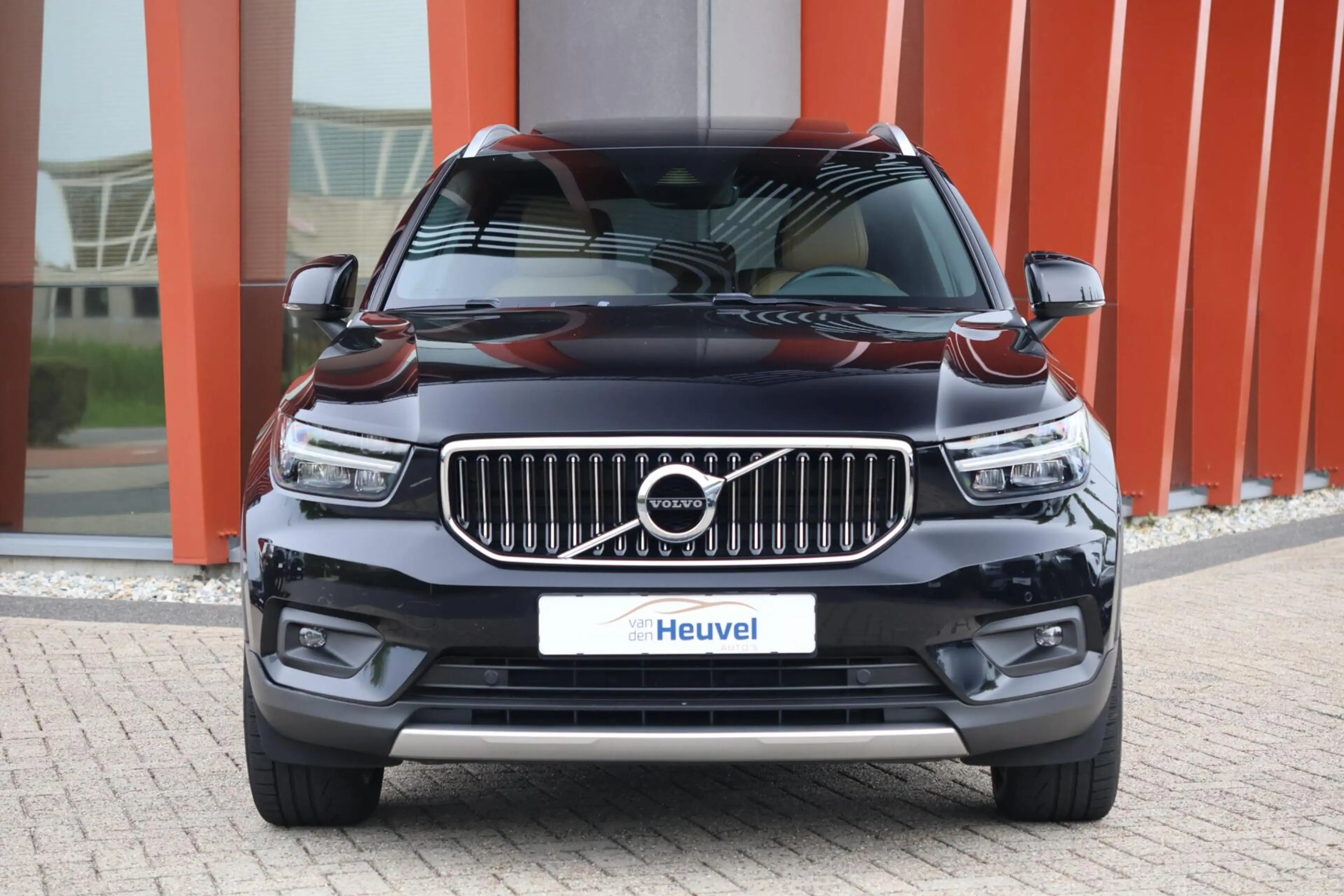 Volvo XC40 T4 Recharge Inscription | Stoelverwarming | Parkee — photo 2