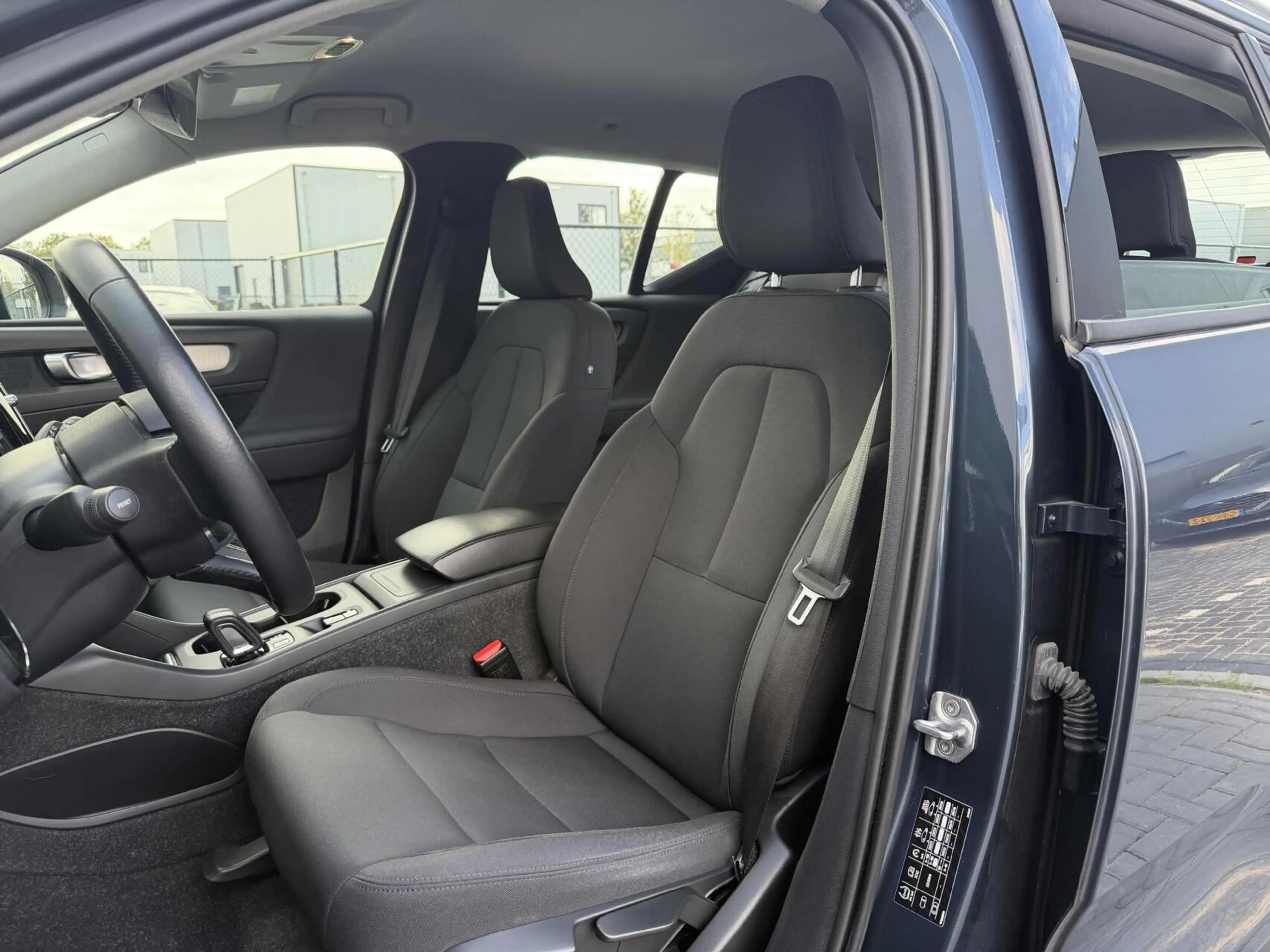 Volvo XC40 1.5 T2 Momentum Core|TREKHAAK|BLIS| — photo 8