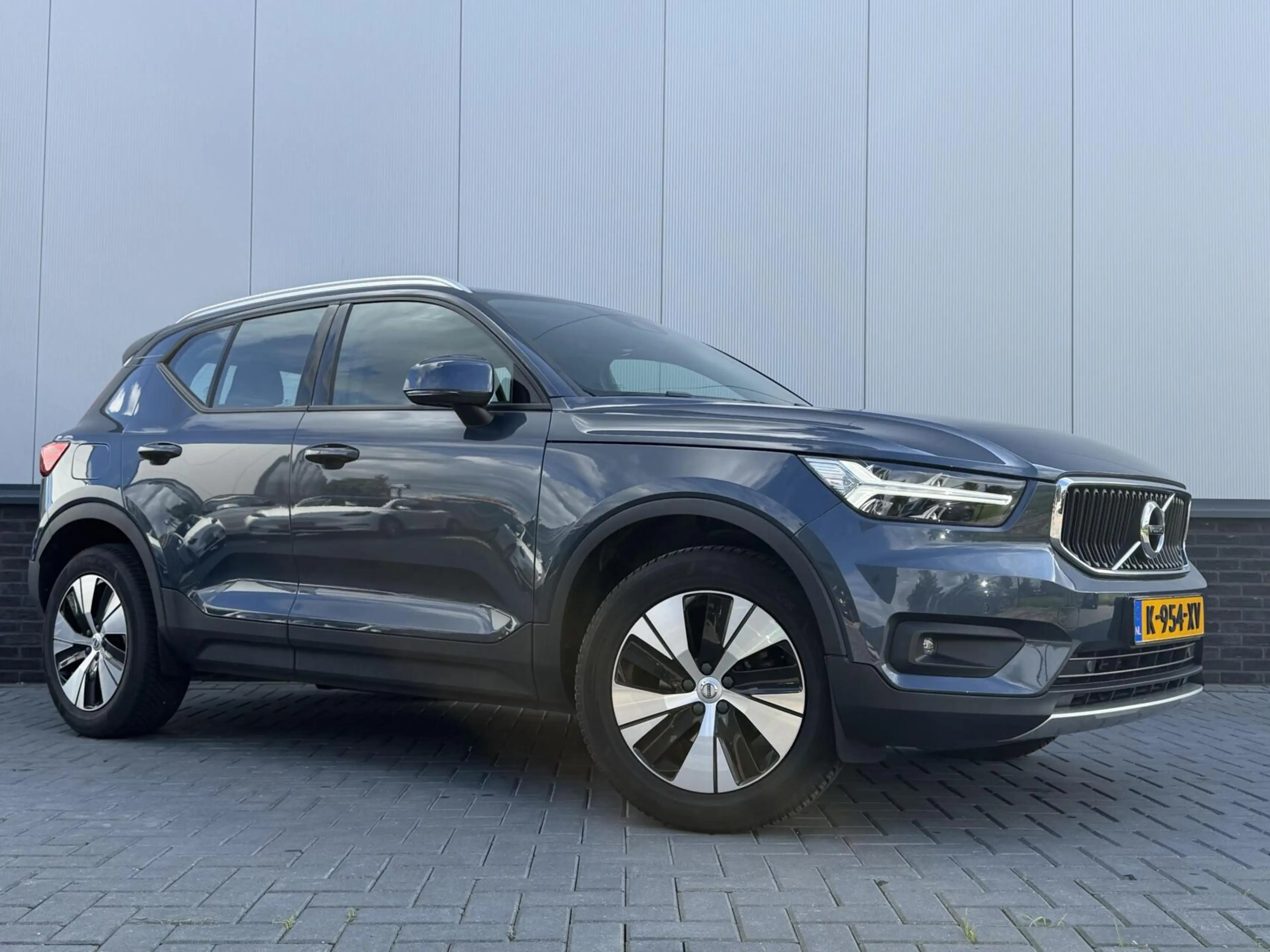 Volvo XC40 1.5 T2 Momentum Core|TREKHAAK|BLIS| — photo 4