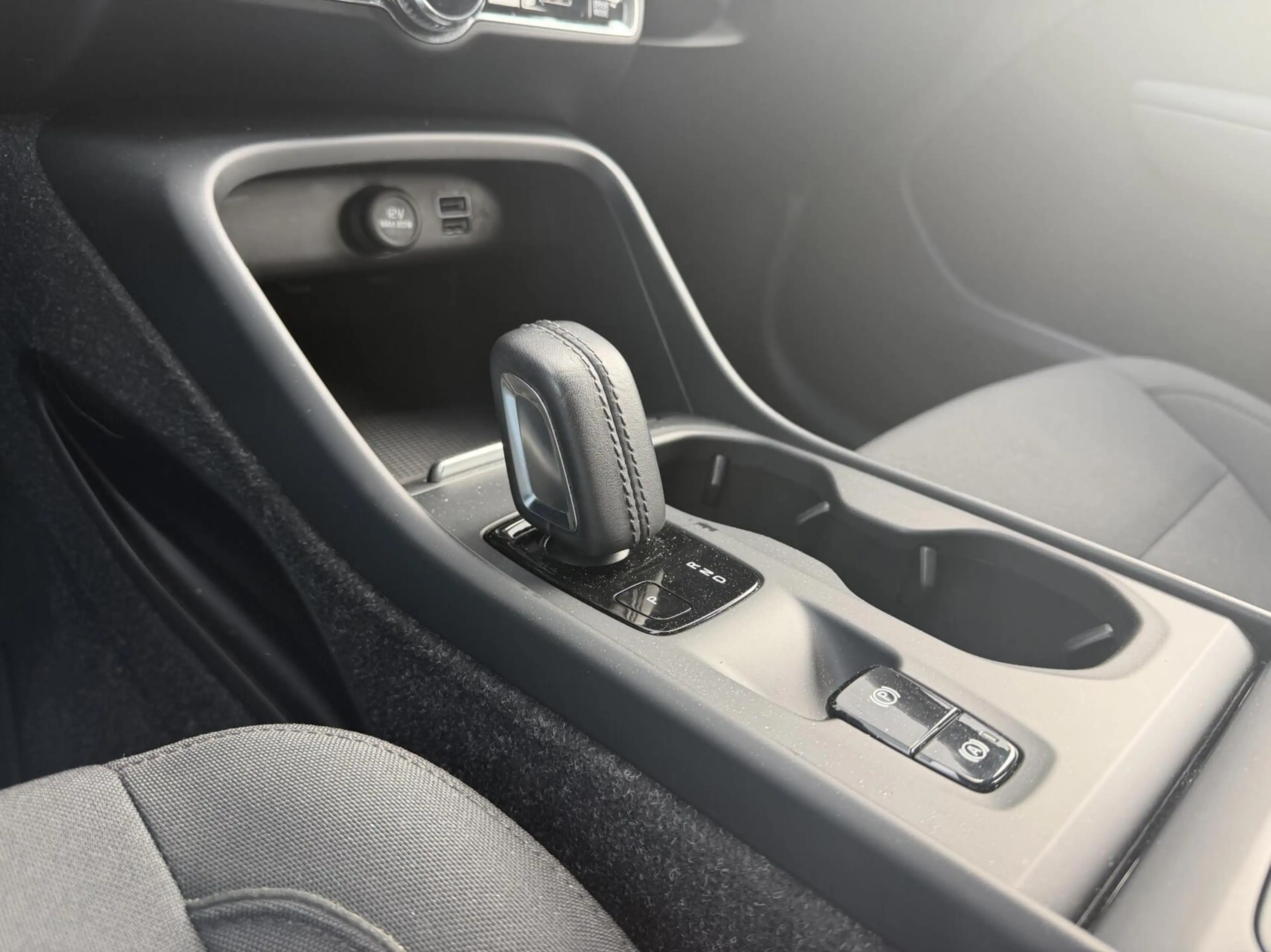 Volvo XC40 1.5 T2 Momentum Core|TREKHAAK|BLIS| — photo 22