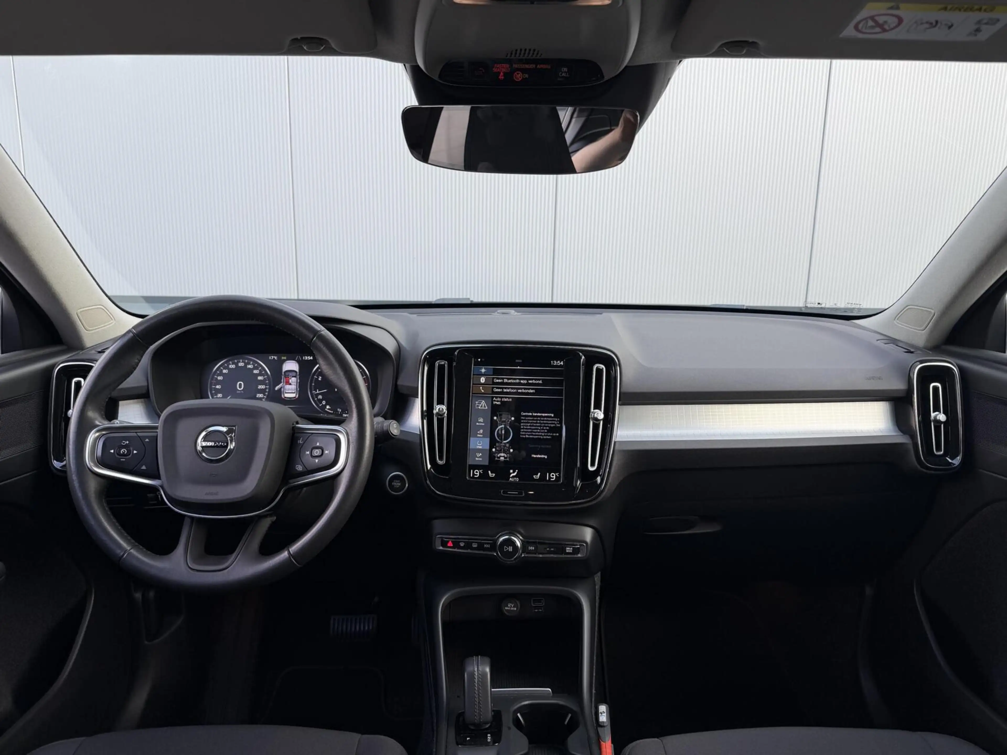 Volvo XC40 1.5 T2 Momentum Core|TREKHAAK|BLIS| — photo 12