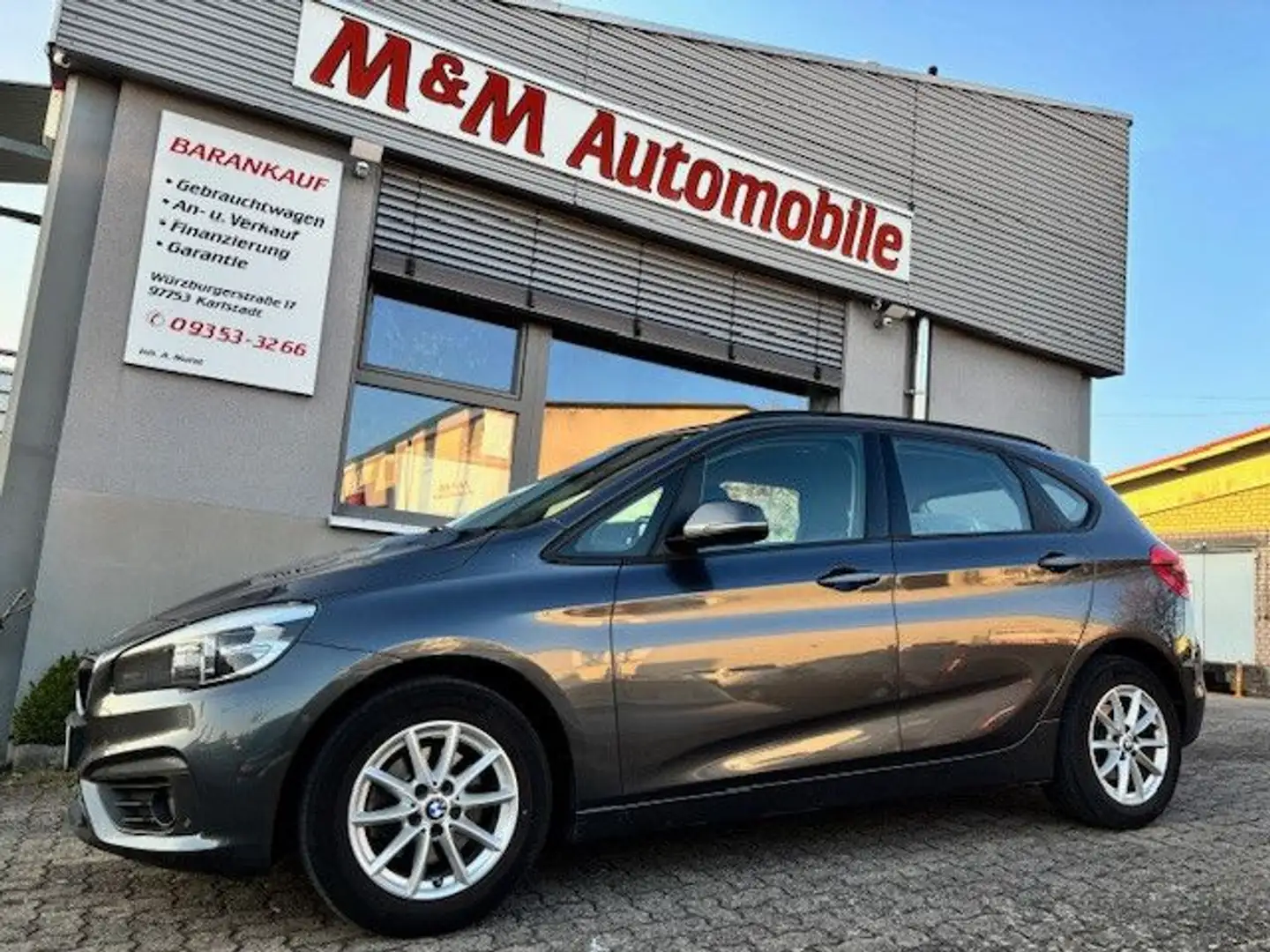 BMW 218 218i Autom. Active Tourer *NAVI+RF-KAM* MKL an ! Grau - 1