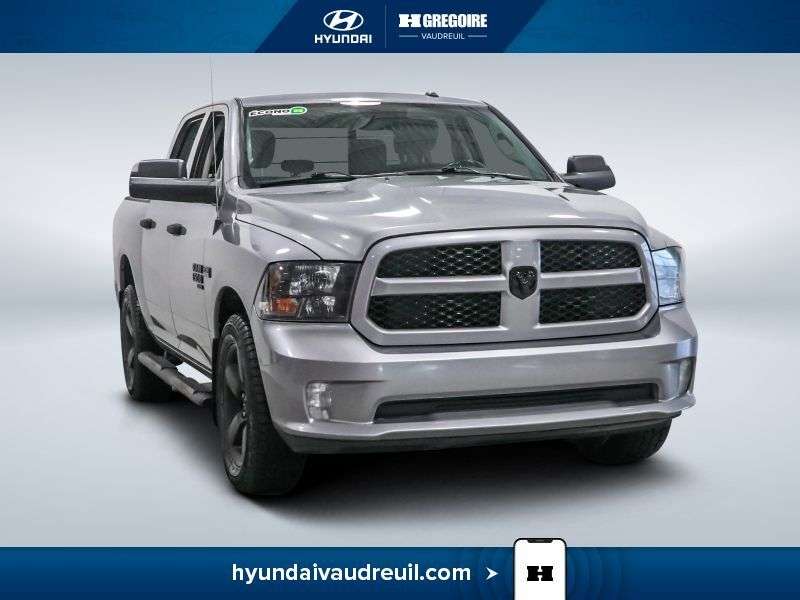 2019 RAM 1500 Express 4x4 Crew Cab 5'7 Box
