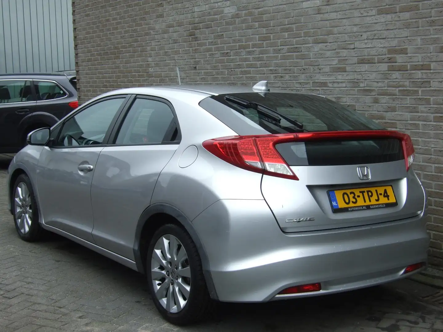 Honda Civic 1.4 Sport - Cruise control - Lichtmetalen velgen - Gris - 2
